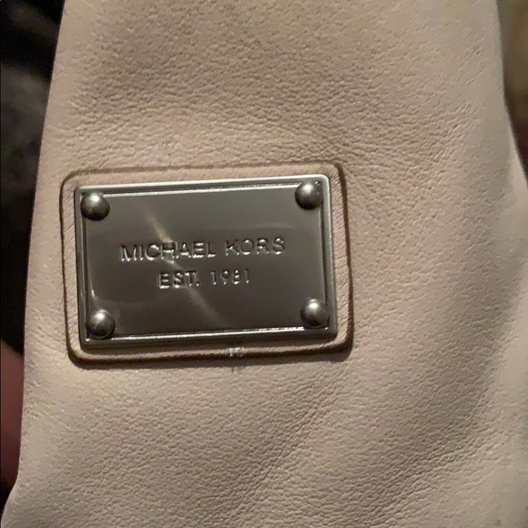 Purse - Picture 2 of 5